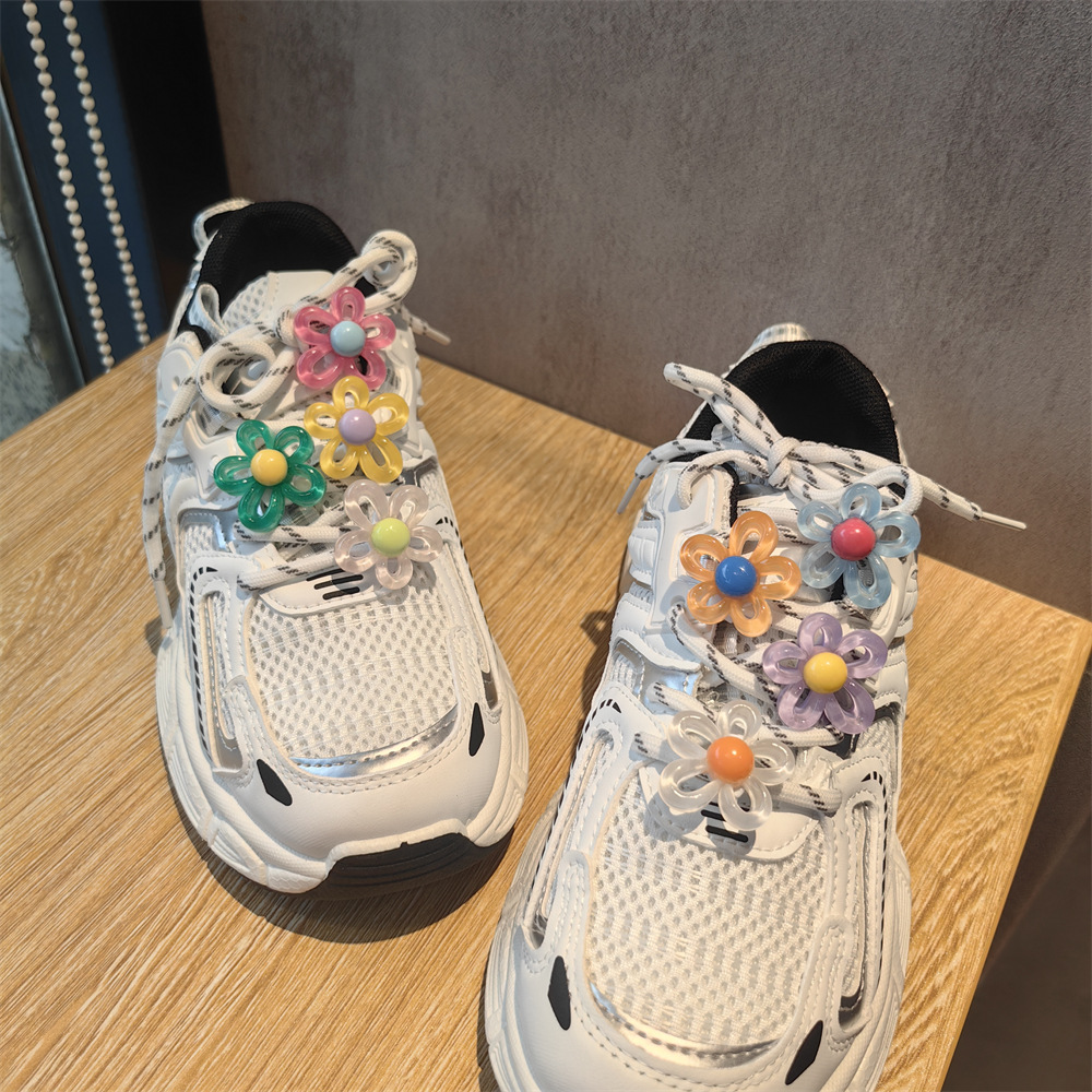 Sneaker Care Accessories - 8 個のかわいい透明な花のチャームカラフルな花柄靴ひも装飾スニーカーランニングシューズ女の子 DIY 靴アクセサリー